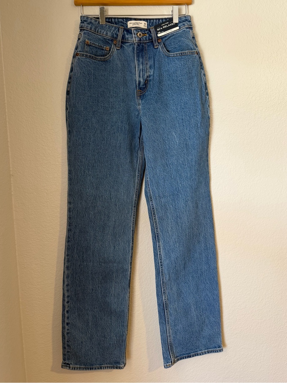 Abercrombie Curve Love High Rise 90s Relaxed Jeans Size 26 Long